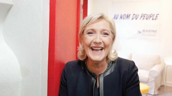 marine le pen avocata lui vladimir putin