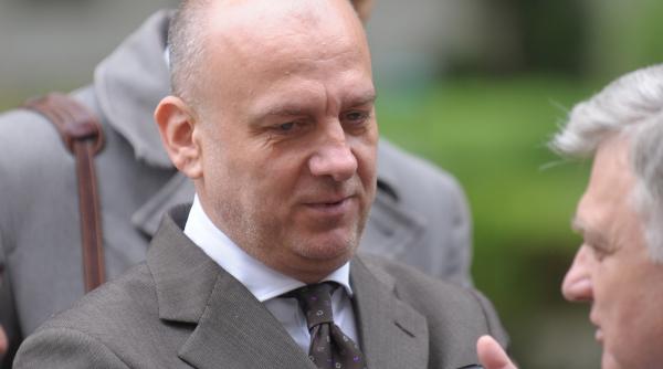 dumitru costin marii castigatori ai cresterii salariului minim brut sunt bugetul de stat si bugetul asigurarilor sociale