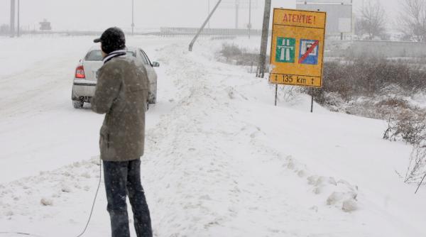 tot judetul constanta este paralizat din cauza viscolului 75 de localitati fara curent electric