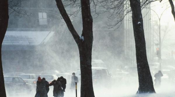 un nou cod rosu de viscol si vizibilitate aproape de zero pentru judetele buzau braila si vrancea pana la ora 16 00