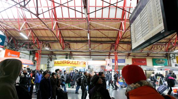 cfr calatori a anulat 40 de trenuri unele curse pot inregistra intarzieri la destinatie