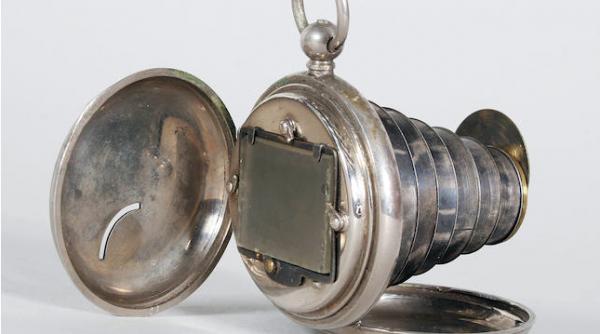 gadget din 1886 camera foto cat un ceas de buzunar