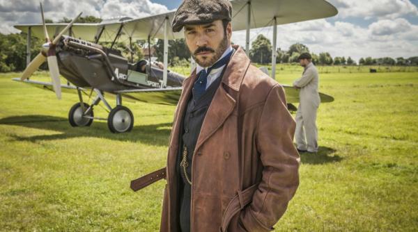 happy channel mr selfridge transforma shopping ul intr un adevarat spectacol