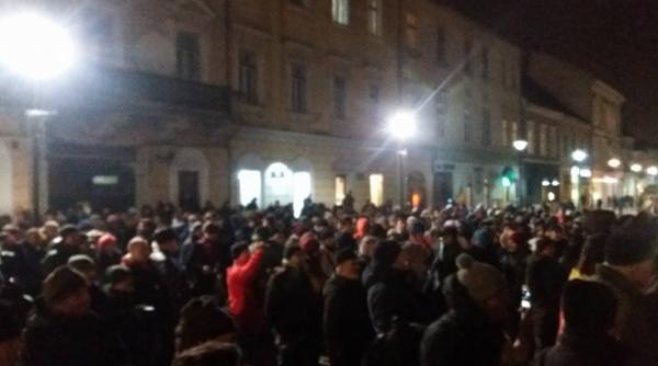 clujenii vor demisia lui victor ciorbea din functia de avocat al poporului