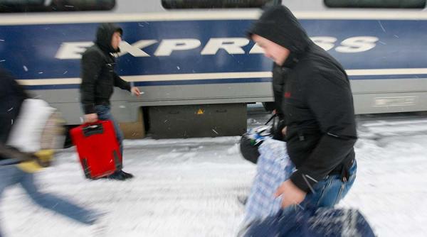 cfr calatori 46 de trenuri anulate traficul feroviar reintra treptat in graficele normale