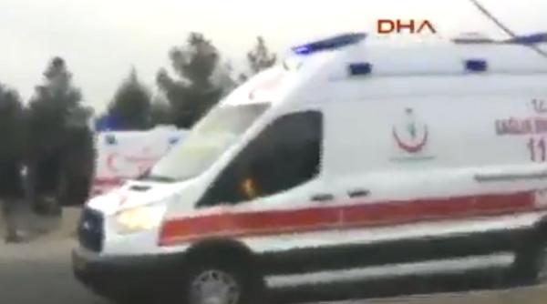 video atac langa un campus universitar in sud estul turciei cel putin trei politisti morti si noua raniti