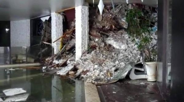 alerta italia 3 romani se aflau in hotelul maturat de o avalansa
