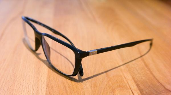 cum sa vezi mai bine fara ochelari