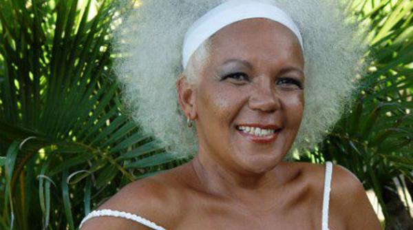 interpreta hitului lambada gasita carbonizata