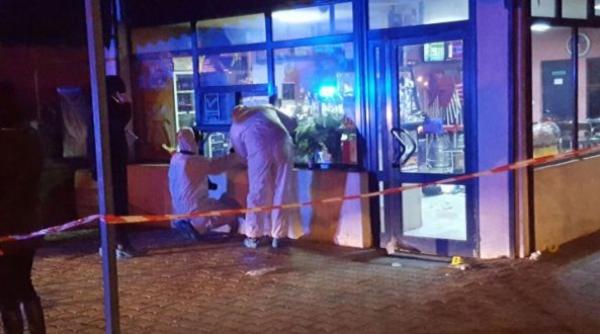 tanara impuscata intr un bar din targu mures a murit un barbat este ranit