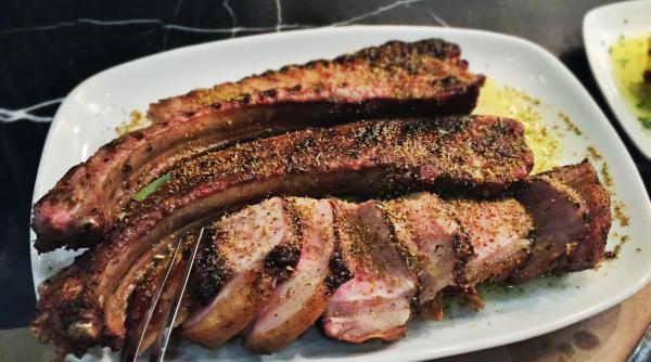 reteta zilei cotlet de porc umplut cu carnati