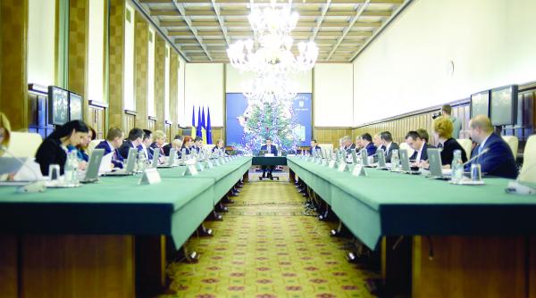 deficitul va trece de 33 de miliarde de lei