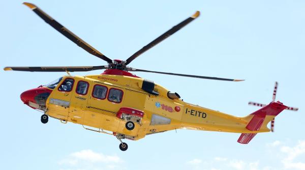 un elicopter cu sase persoane la bord s a prabusit in italia