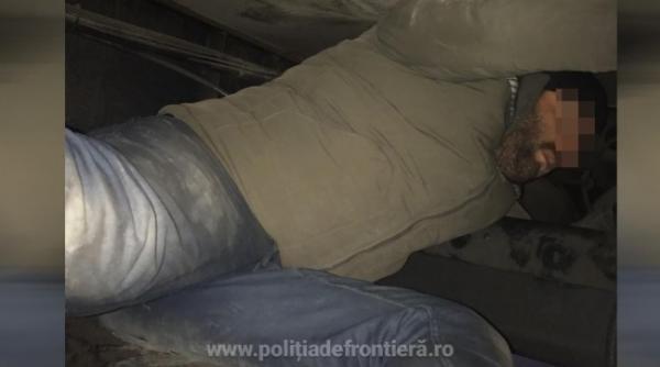 arad un cetatean turc a incercat sa iasa din tara ascuns sub sasiul unui automarfar