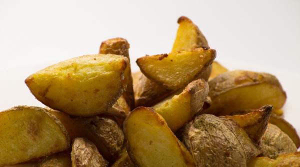 cea mai buna reteta de cartofi wedges