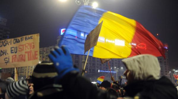 protestatarii se strang din nou in fata guvernului