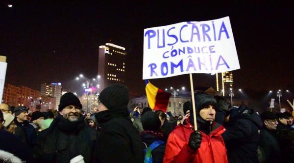 sri informatiile obtinute cu privire la intentiile de organizare sau deturnare a actiunilor publice de protest transmise operativ