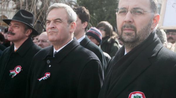 laszlo tokes cere denuntarea intelegerii de cooperare a udmr cu partidele de guvernamant