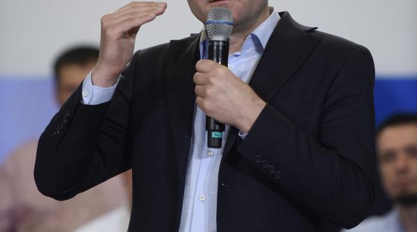 opozitia cere demisia guvernului si alegeri anticipate