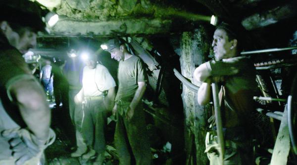 trei firme fac 45 din datoriile statului catre stat