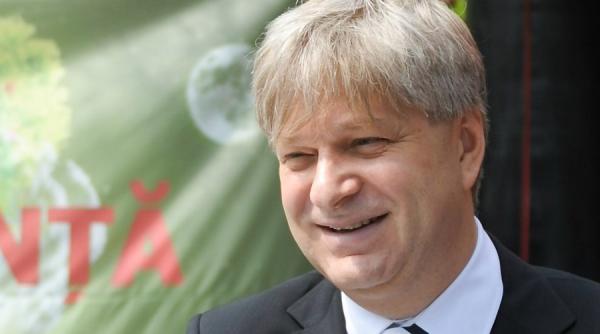 primarul tudorache politia a trebuit sa ia legatura cu firma care a proiectat mesaje in piata victoriei nu va fi nicio amenda