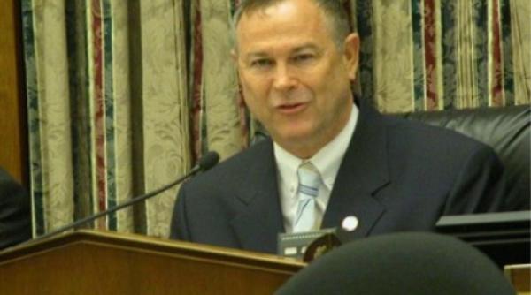 un senator american rupe macedonia dupa modelul cehoslovaciei