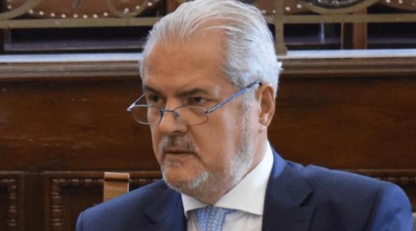 adrian nastase unde era atunci augustin lazar a protestat cumva