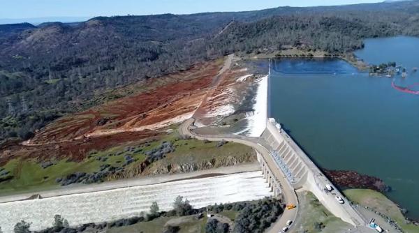 cel mai inalt baraj din sua oroville se deverseaza de 24 de ore