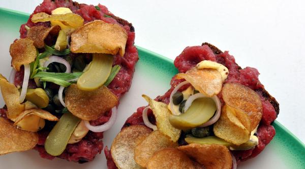 reteta zilei smorrebrod cu somon afumat sandwich danez