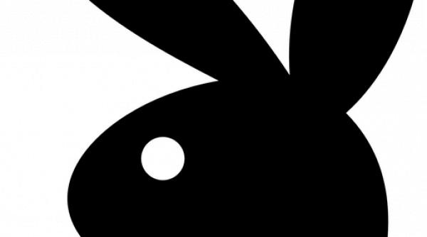 revista playboy revine la fotografiile nud