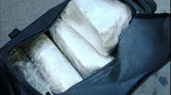 un sucevean a fost arestat pentru trafic de droguri acesta transporta 26 de kg de precursori