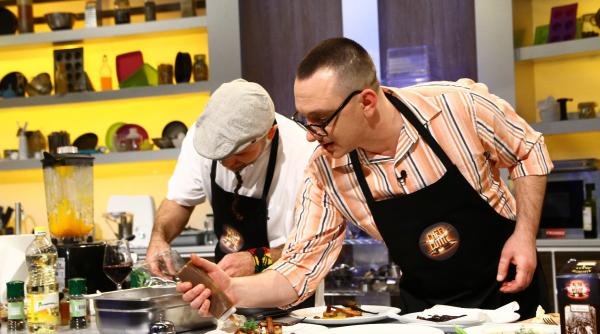 chefi la cutite revine cosmarul lui scarlatescu in timp ce pacha man si don baxter ii pacalesc pe jurati