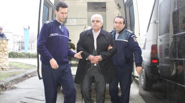 constanta profesor universitar condamnat la 8 ani de inchisoare