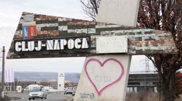 tribunalul il obliga pe emil boc sa inscriptioneze si in maghiara placutele cu denumirea orasului cluj napoca