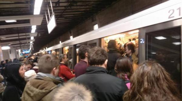 statia berceni de pe magistrala 2 de metrou a fost redeschisa alarma privind coletul suspect a fost falsa