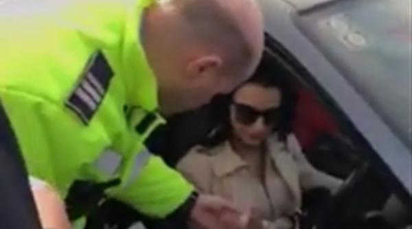 video o tanara s a dat in spectacol in portul tomis din constanta