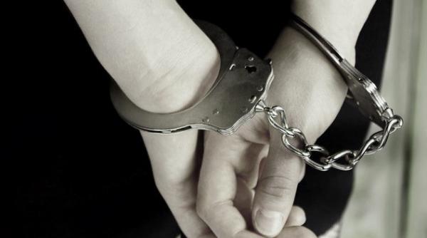 doua bucurestence cercetate pentru furt din locuinte