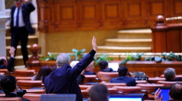 proiect parlamentarii care angajeaza persoane cu care au lucrat in ultimii 5 ani nu sunt in conflict de interese