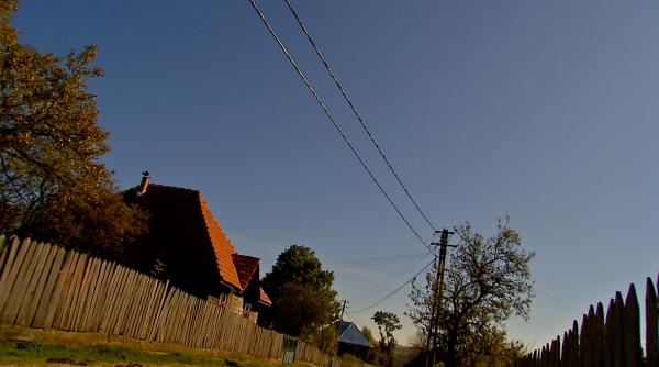 in satul romanesc s a rasturnat caruta cu investitii proaste