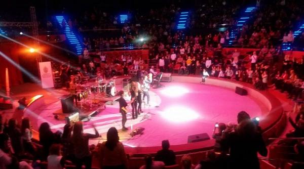 da mi fiecare deget din cinci sa le sarut