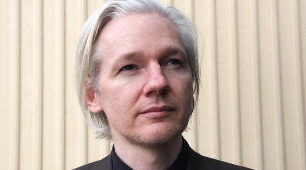 julian assange acuza cia de incompetenta devastatoare