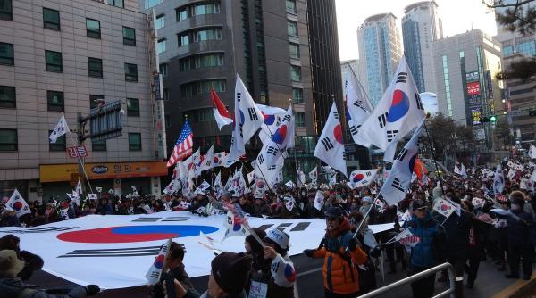 doi morti la seul in urma protestelor dupa destituirea presedintei park geun hye