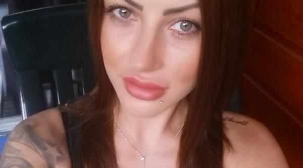 dambovita o tanara s a sinucis aruncandu se de la etajul 10