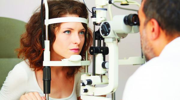 hotul tacut al vederii afecteaza 140 000 de romani