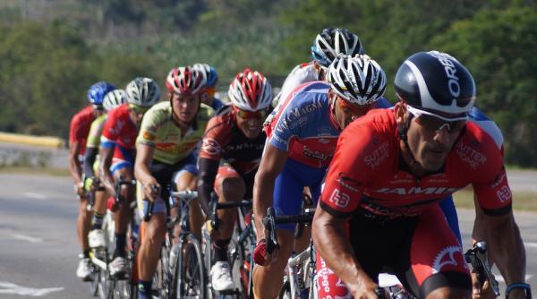 un fost ciclist al echipei sky a recunoscut ca a luat vitamine in secret