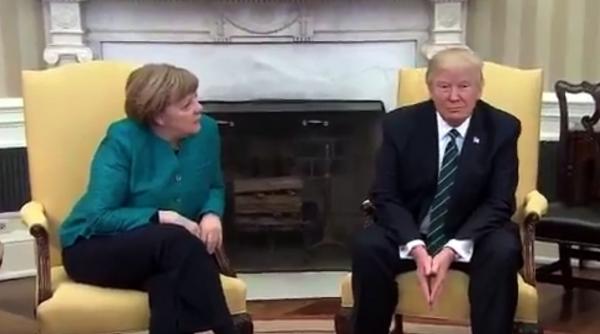 video controversa legata de refuzul lui trump de a da mana cu merkel