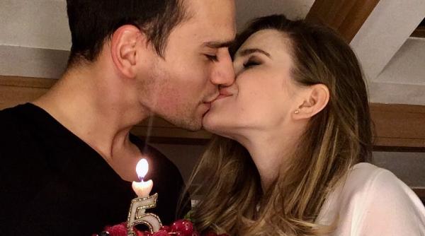 criss si vlad sunt de 5 ani happy impreuna