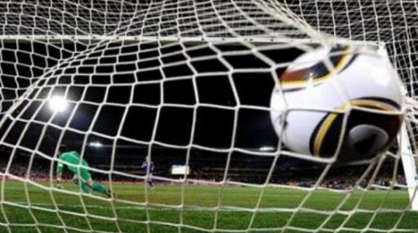 uefa ia in calcul limitarea loturilor si schimbarea regulamentului transferurilor