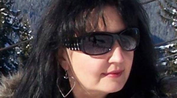 a murit jurnalista simona catrina roman