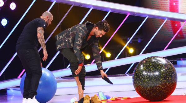 dorian popa face echilibristica pe mingi la next star
